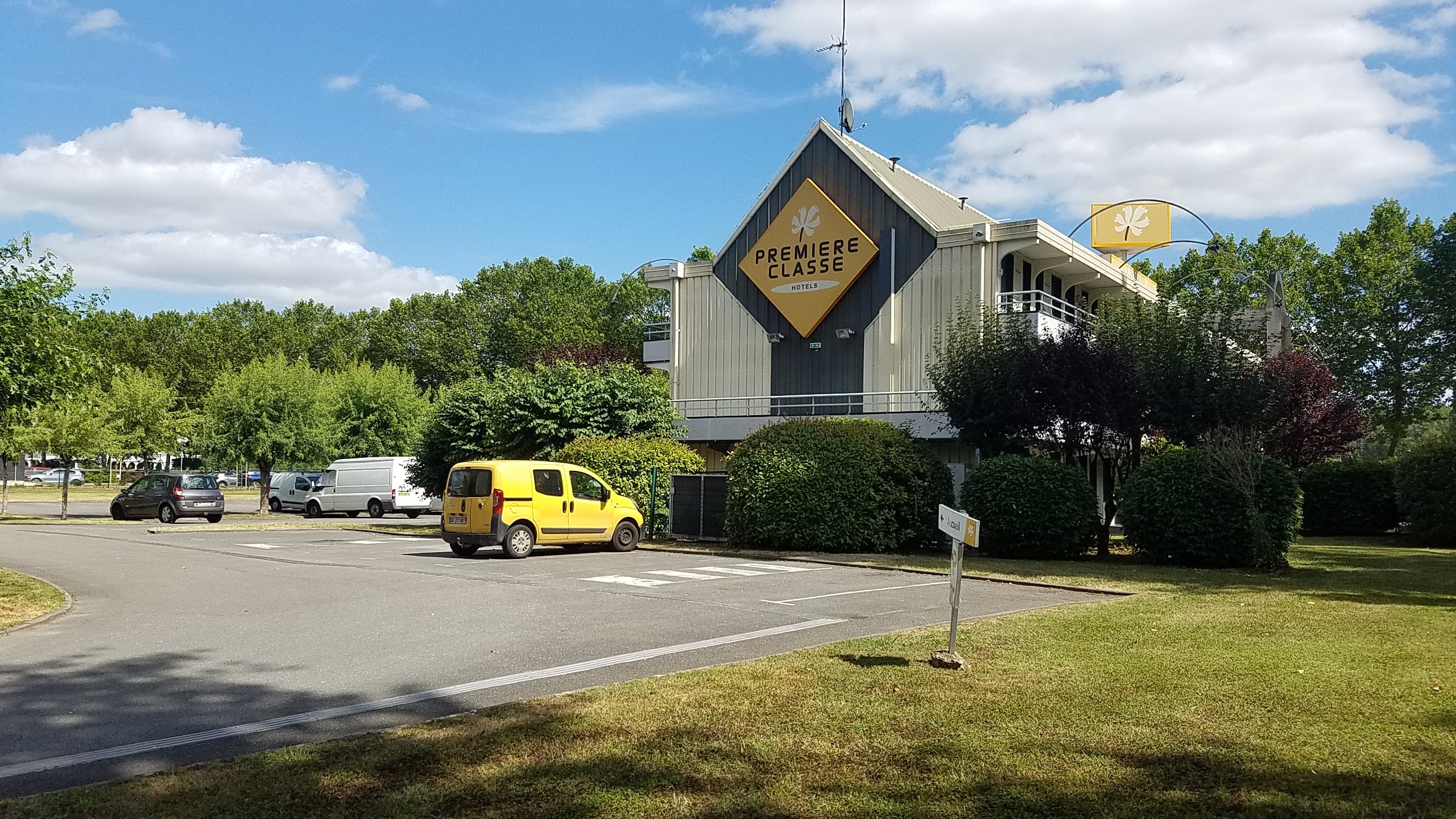 普瑞米尔佩里杰布拉扎克经典酒店-官方