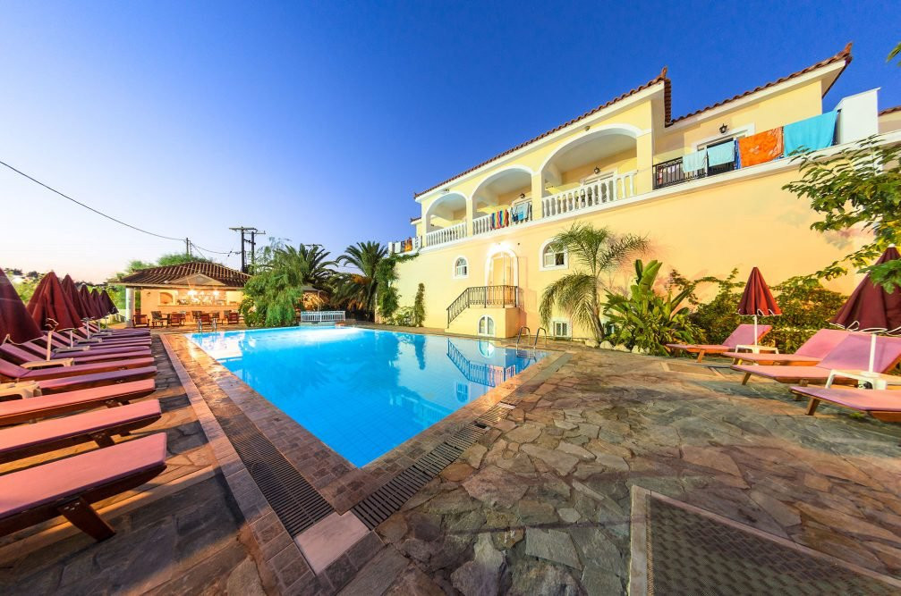 California Beach Hotel - Adults Only