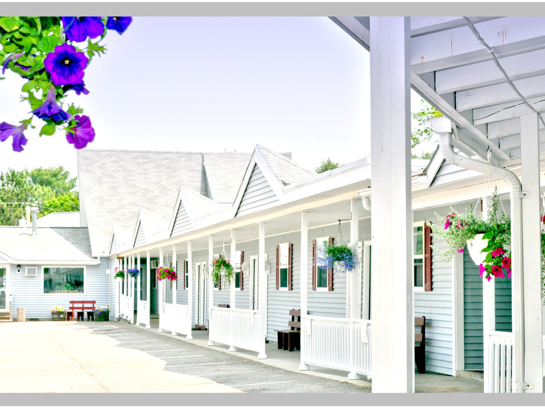 Pleasant Mountain Inn