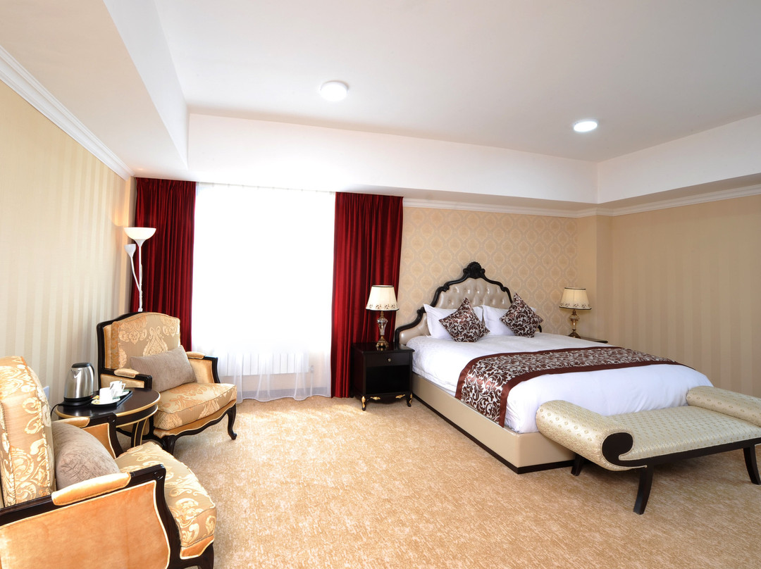 Alpha Hotel