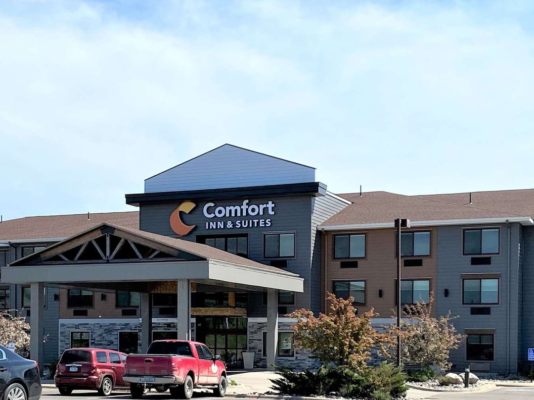 Comfort Inn & Suites Mountain Iron And Virginia主图