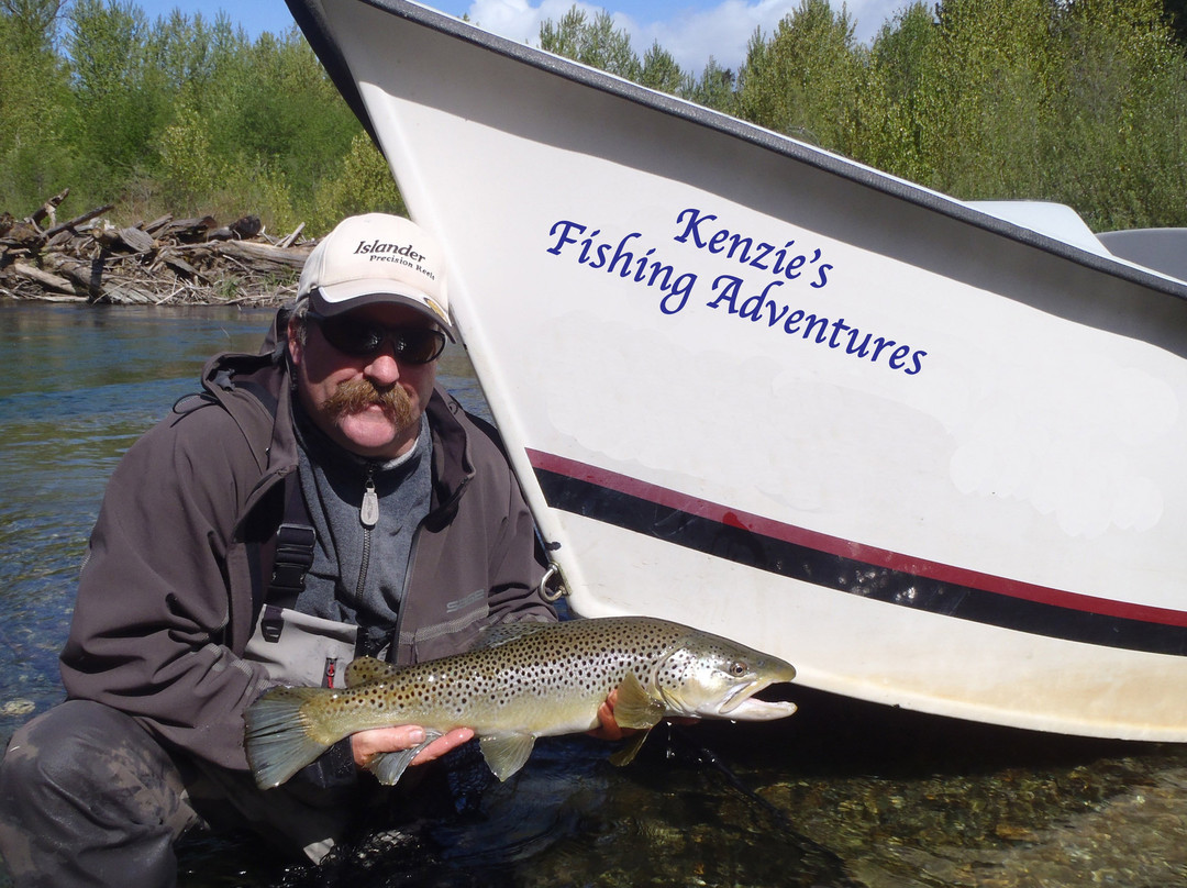 Kenzie's Fishing Adventures景点图片