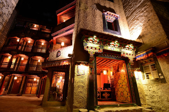 拉萨梵世古藏精品客栈主图