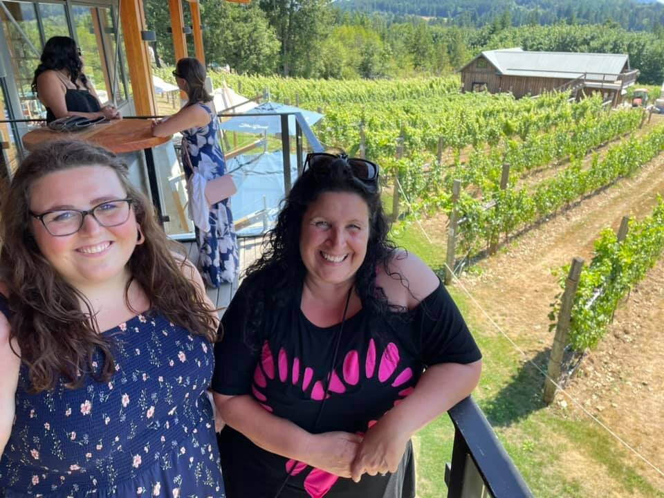 Cheers Cowichan Tours景点图片