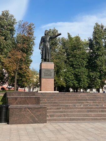 Monument to Kuzma Minin景点图片