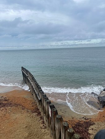 Steephill Cove Beach景点图片