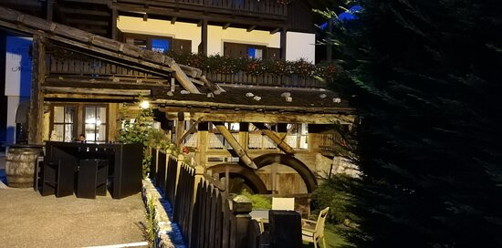 Hotel Restaurant Pizzeria Zur Mühle主图