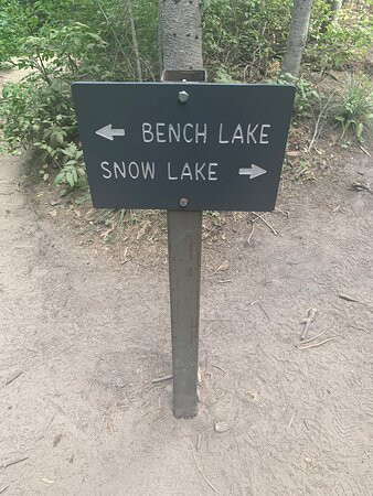 Snow Lake Trail景点图片