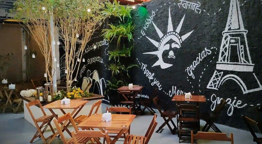 Gringo's Lounge & Grill