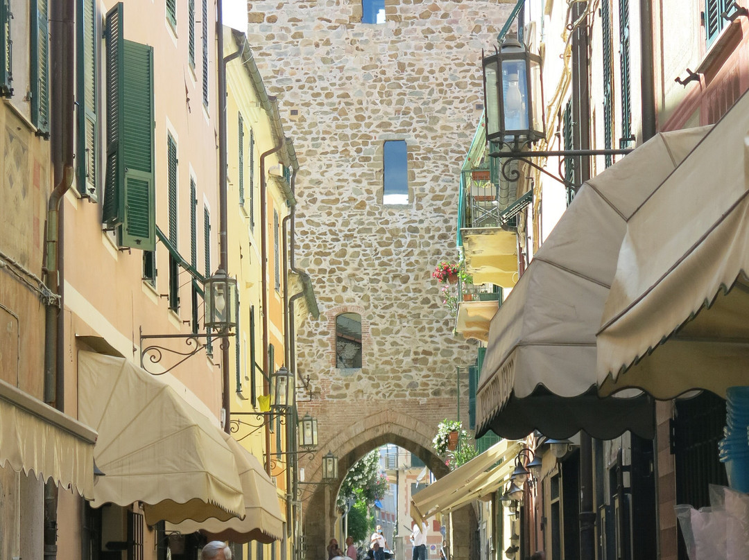 Torre E Porta Di San Giovanni景点图片