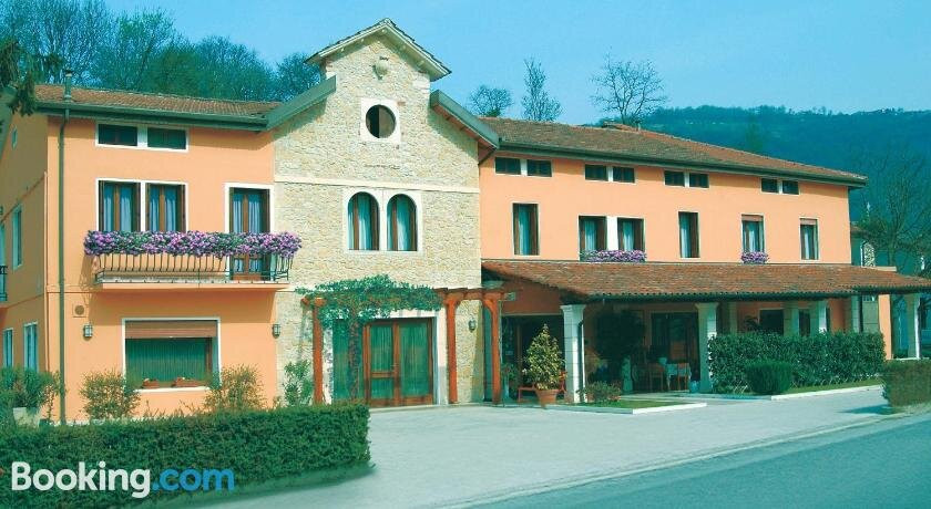 Albergo Isetta主图