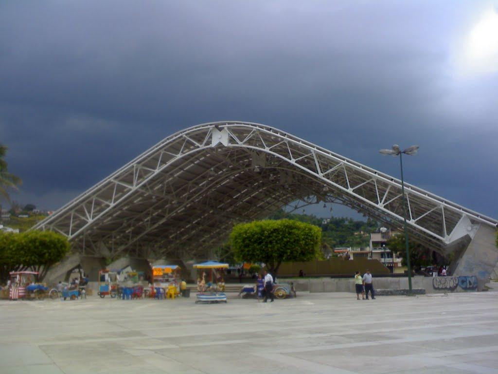 Plaza Civica 18 de Marzo景点图片