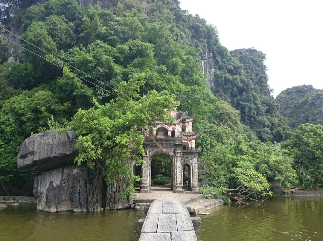 Bich Dong Pagoda景点图片