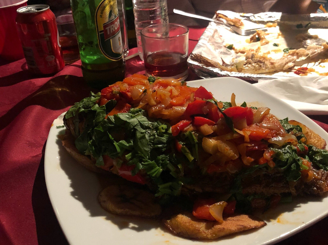 042 Restaurant and Bar