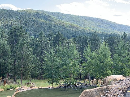 Arrowhead Manor主图