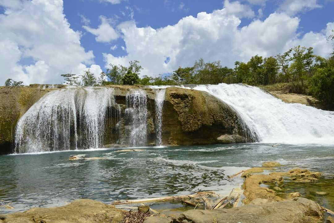 Lulugayan Falls景点图片