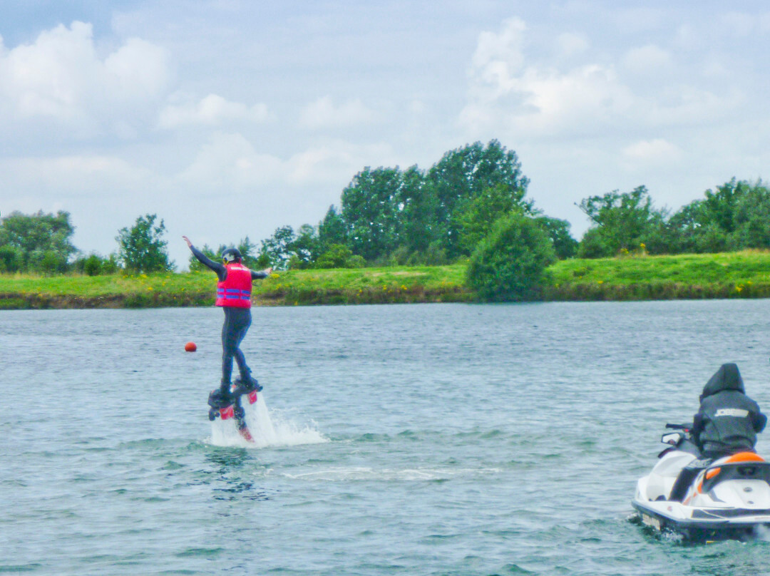 Six Hills Jetski景点图片