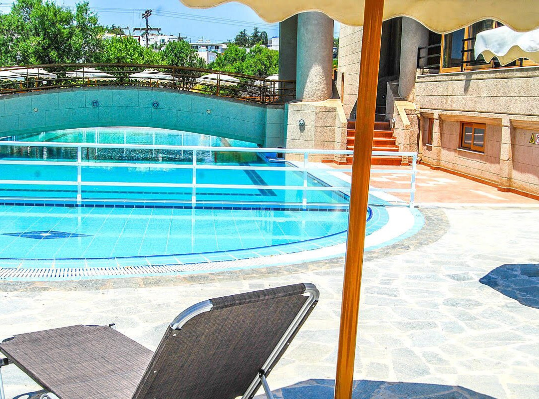 Ledras Beach Hotel主图