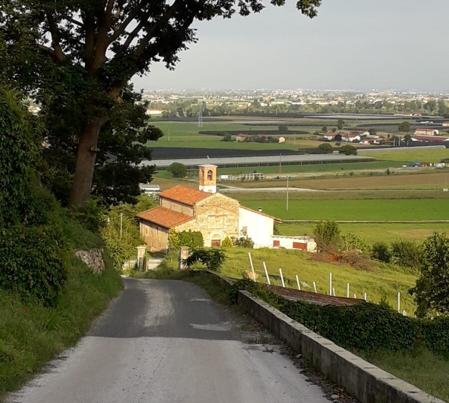 Chiesa di san Martino-Busca必去景点