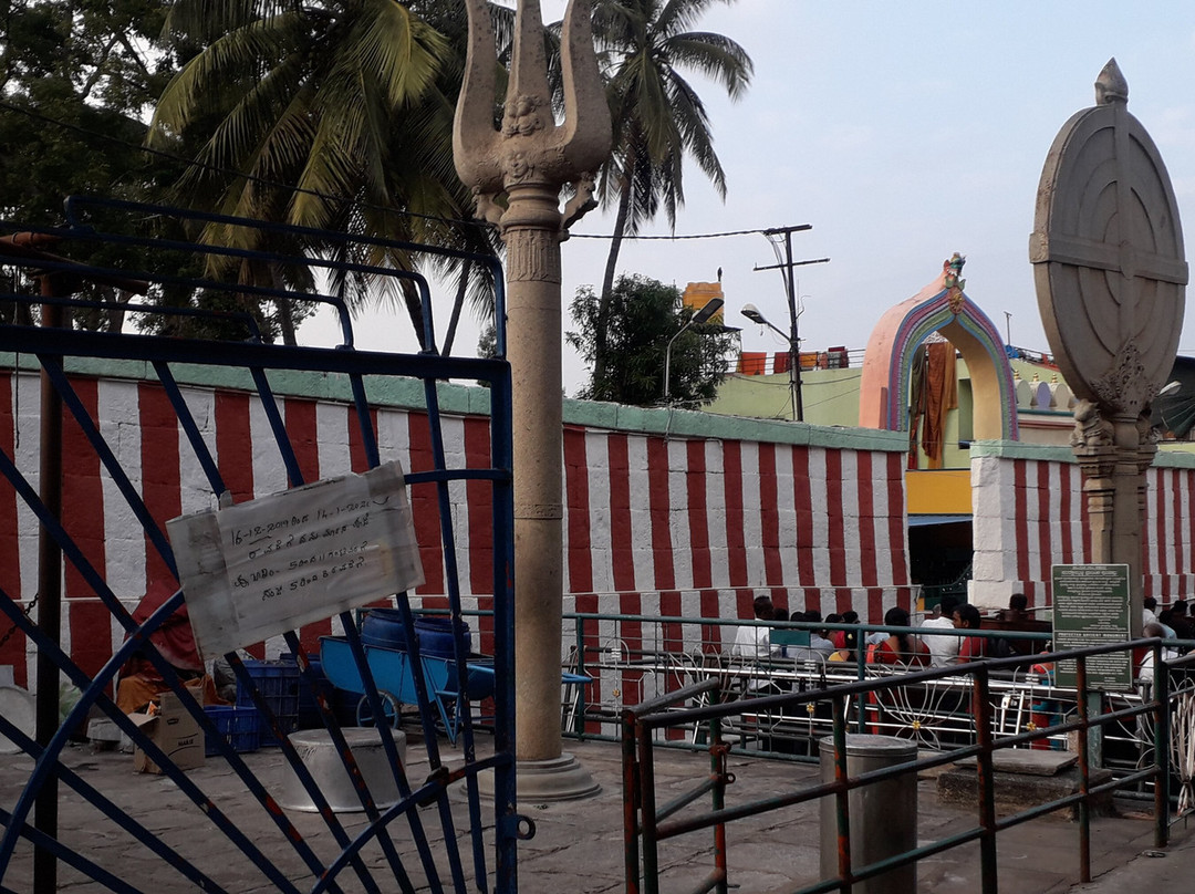 Gavi Gangadhareshwara Temple景点图片