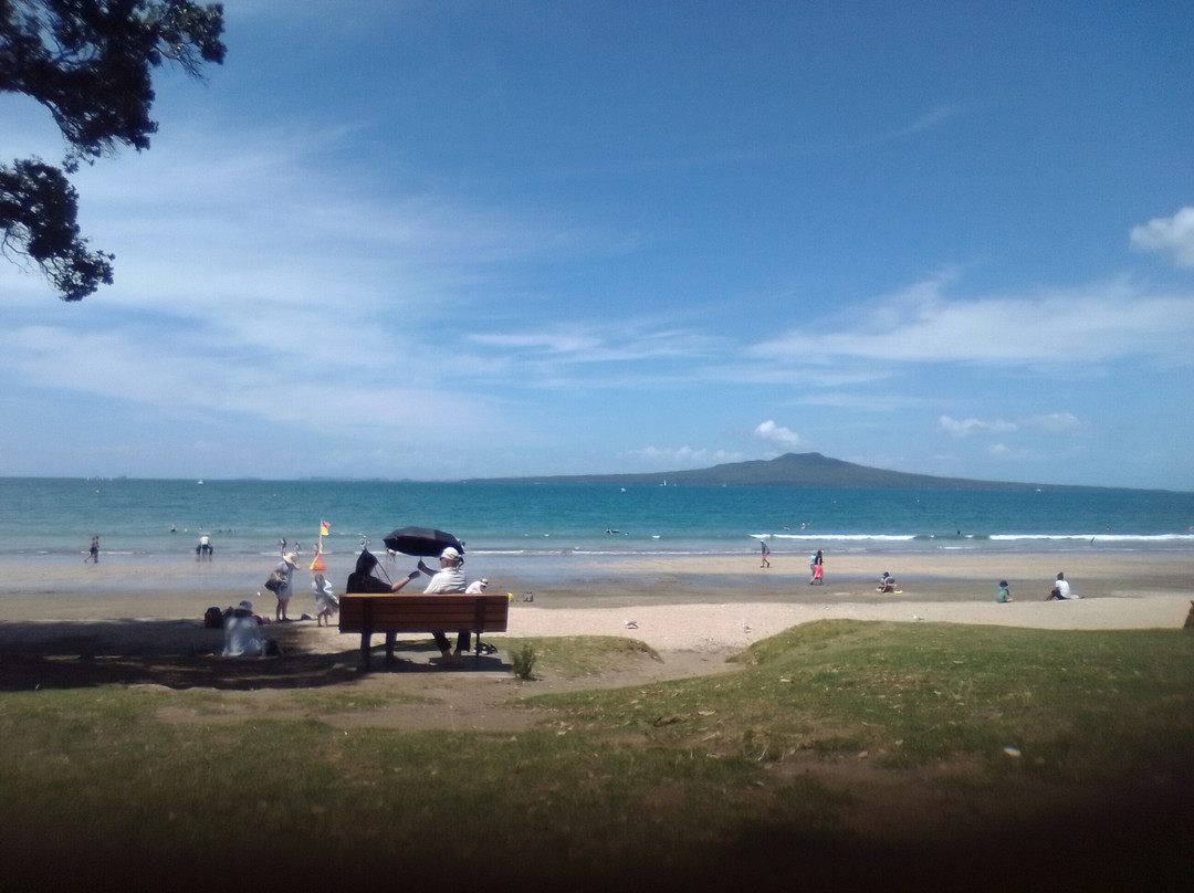 Takapuna Beach Playground景点图片