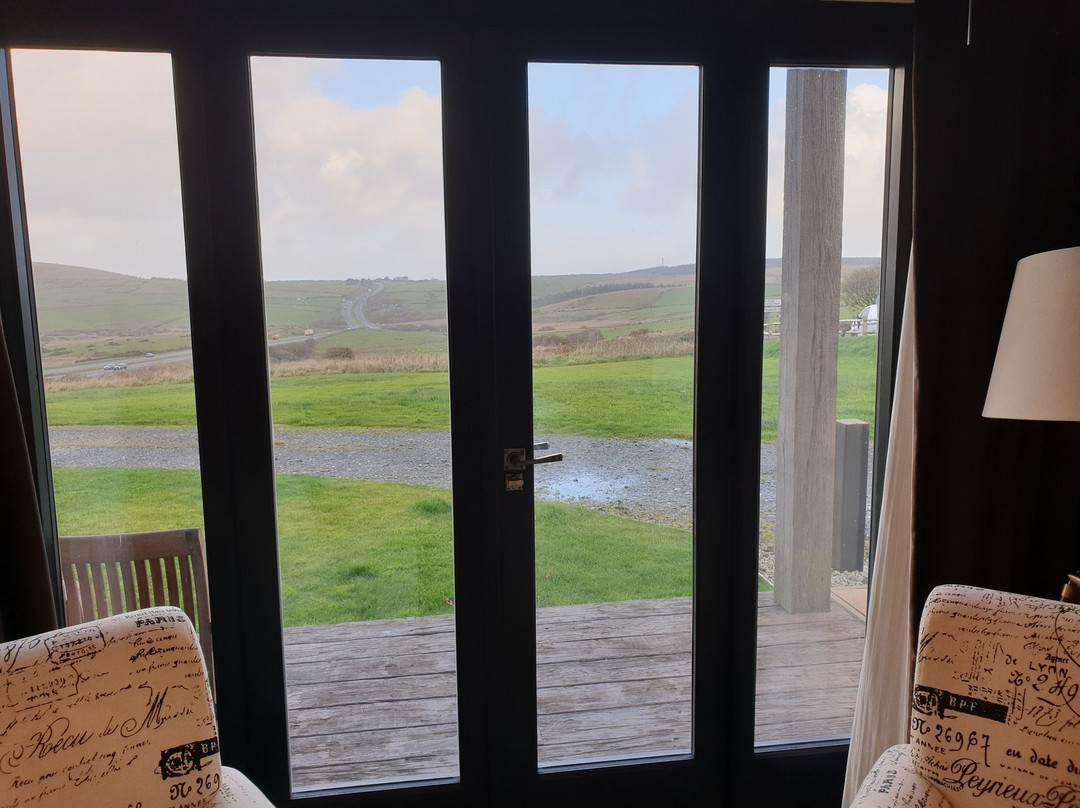 扎麦卡酒店主图