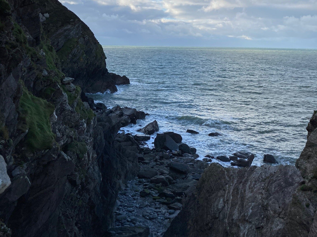 Heddon's Mouth- South West Coast Path Walk景点图片