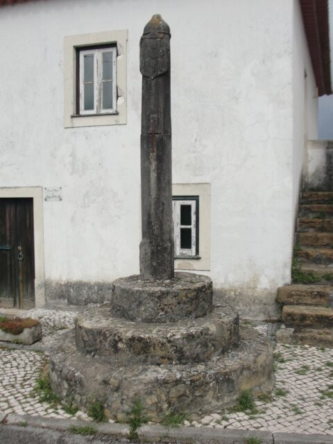 Pelourinho de Monte Real景点图片