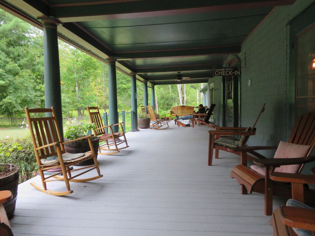 Trail's End Inn主图