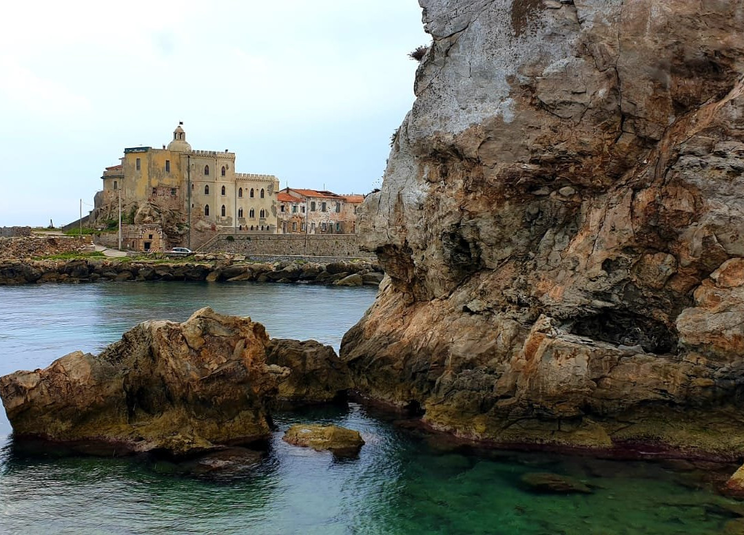 Palazzo della Specola-Isola di Pianosa必去景点