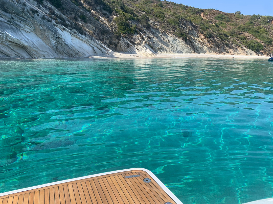 Private Yachting-凯法利尼亚岛必去景点