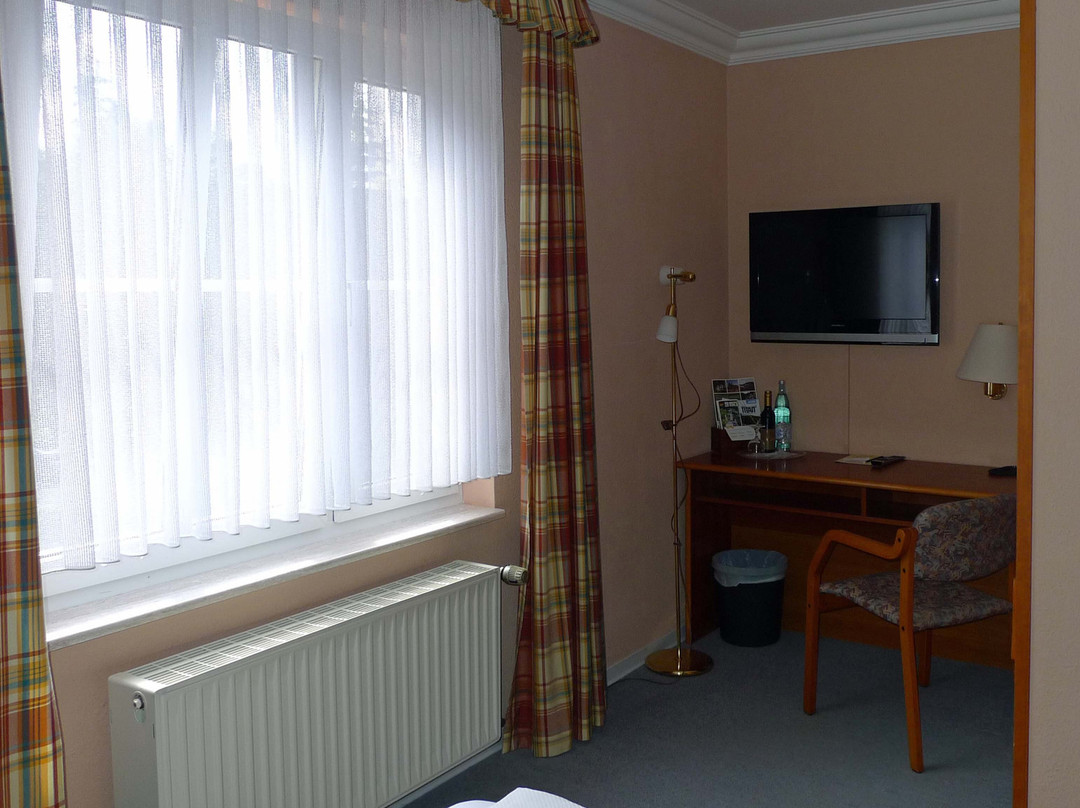 Mandelholz Hotel Grüne Tanne主图