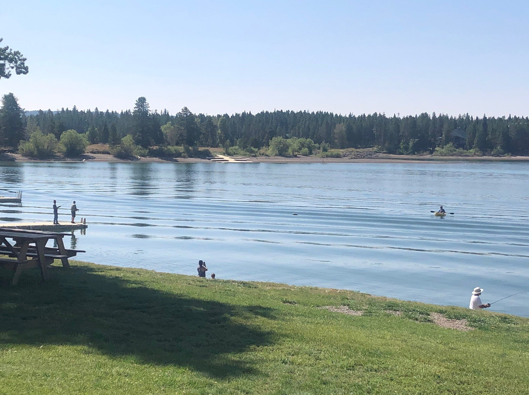 Lakeside Lodge & Resort