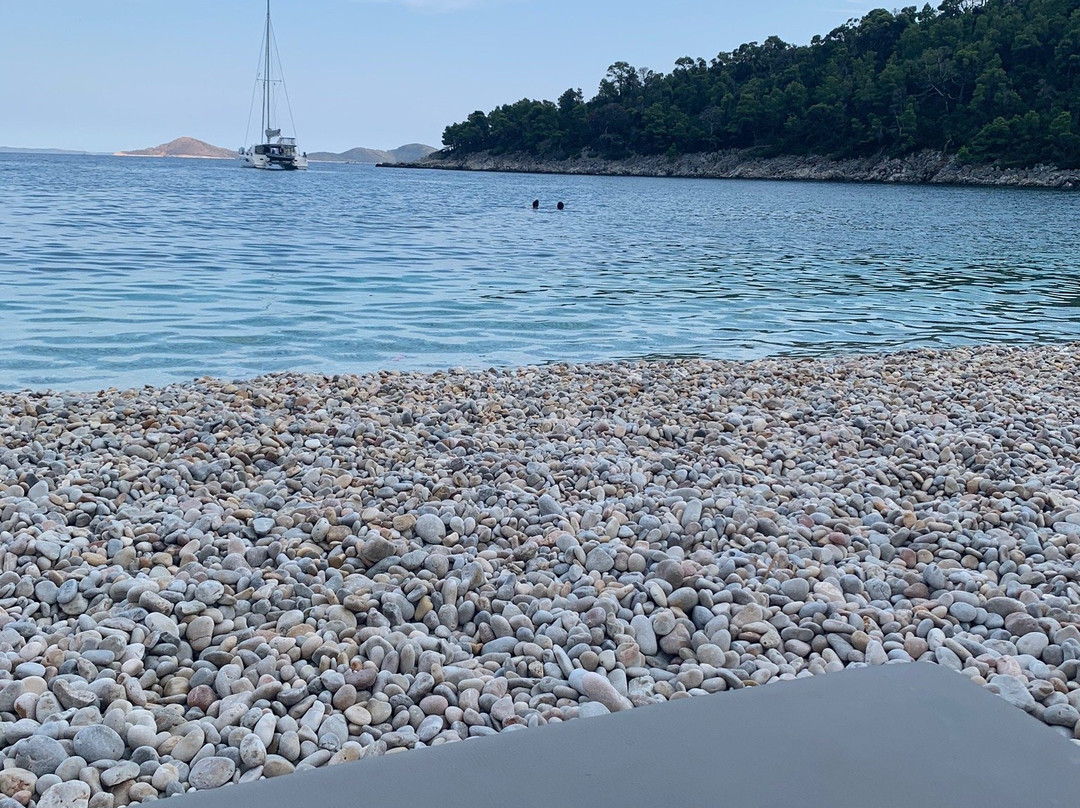 Leftos Gialos Beach景点图片