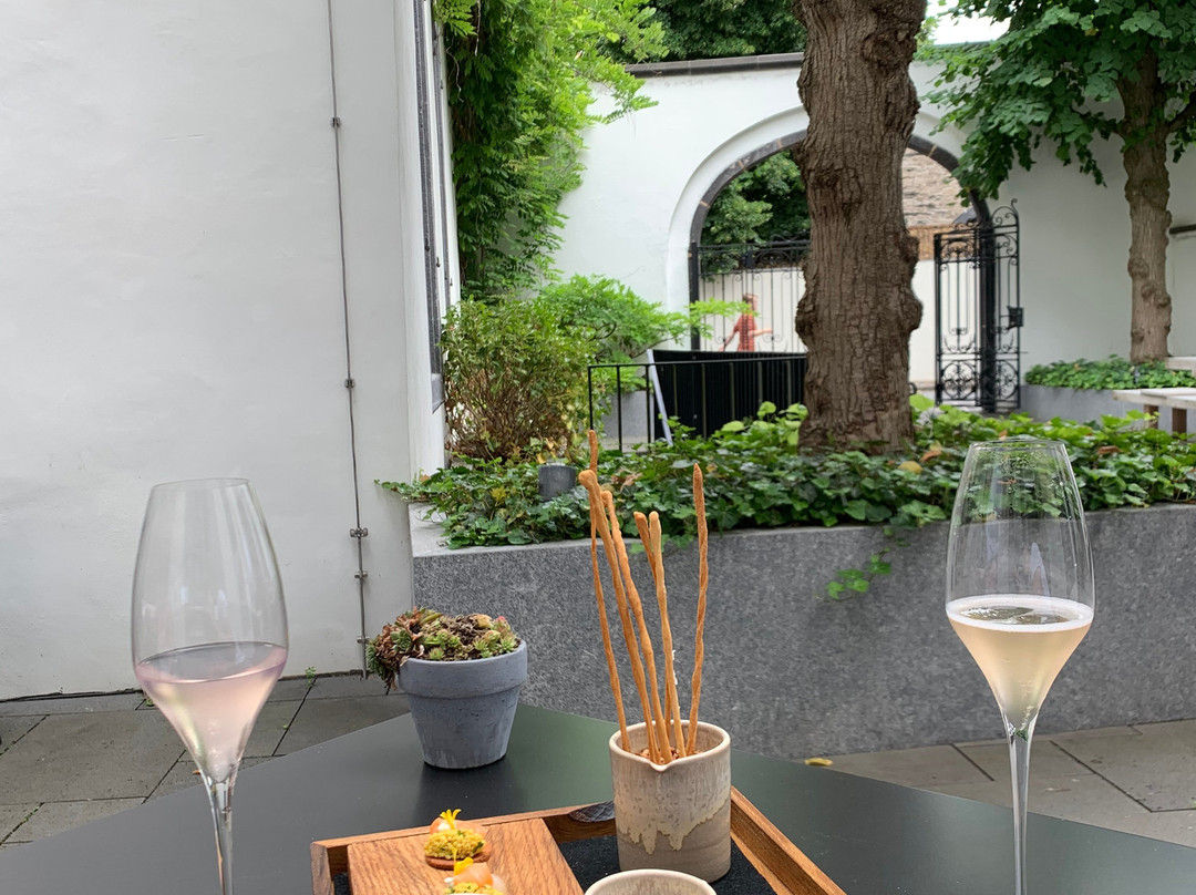 PURS Luxury Boutique Hotel & Restaurant主图