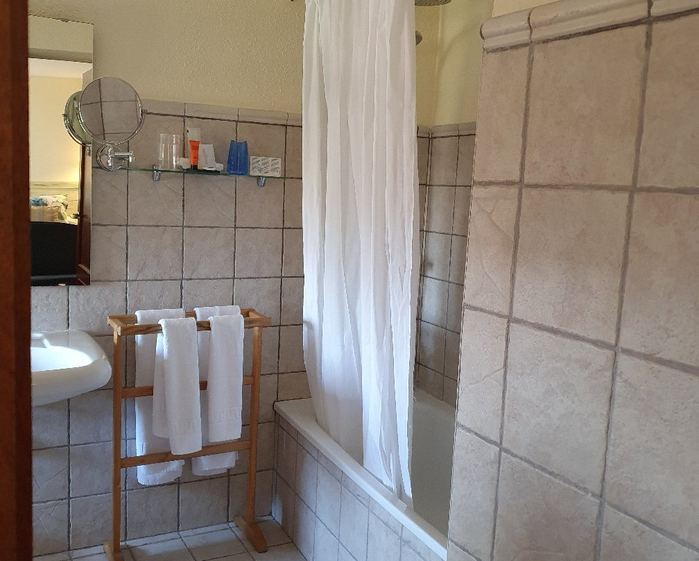 圣若安酒店主图