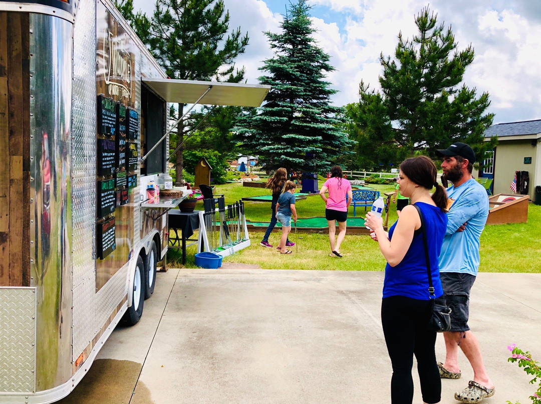 The Woodpile-Longville必去景点