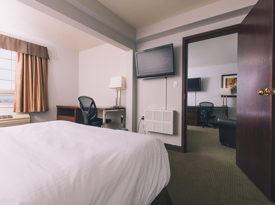 Service Plus Inn & Suites Grande Prairie主图