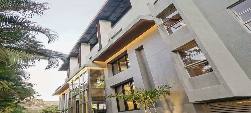 尼拉阿里 行政酒店主图