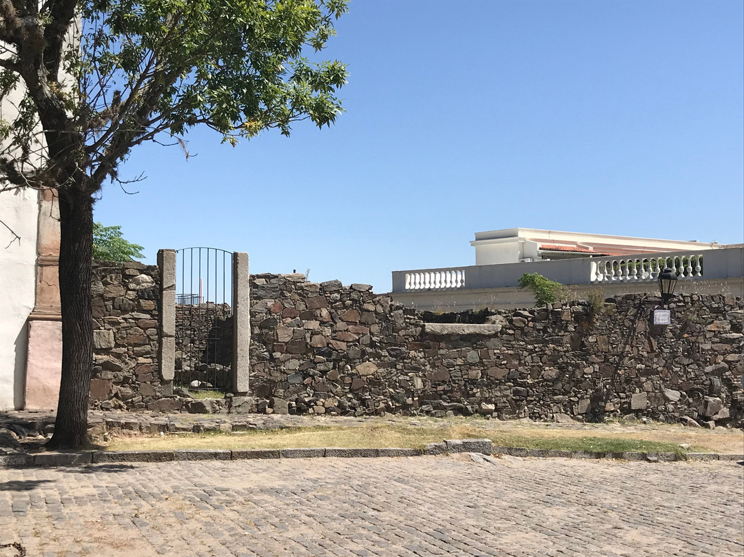 Convento de San Francisco-科洛尼亚·德尔萨克拉门托城必去景点