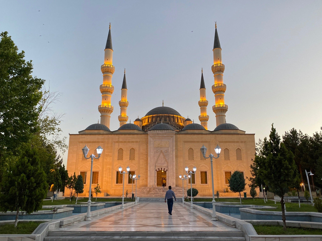 Ertugrul Gazi Mosque-阿什哈巴德必去景点