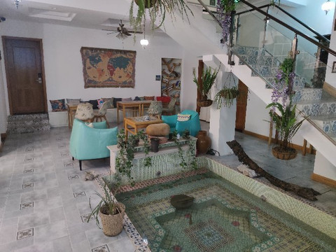 峻孑旅人驿站主图