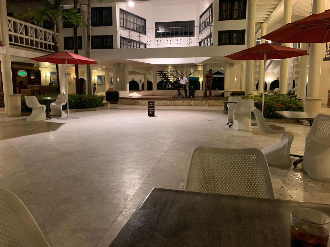 桑达尔斯格兰德安提瓜温泉度假全包酒店主图