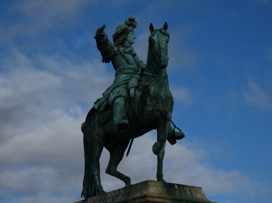 Monument a Louis XIV景点图片