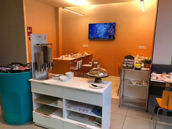 马德里普拉多宜必思尚品酒店-餐饮