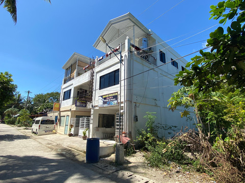 露娜奥斯洛布旅人旅馆主图