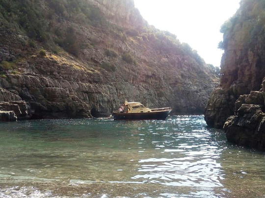 Amalfi Love Boat Charter-萨勒诺必去景点