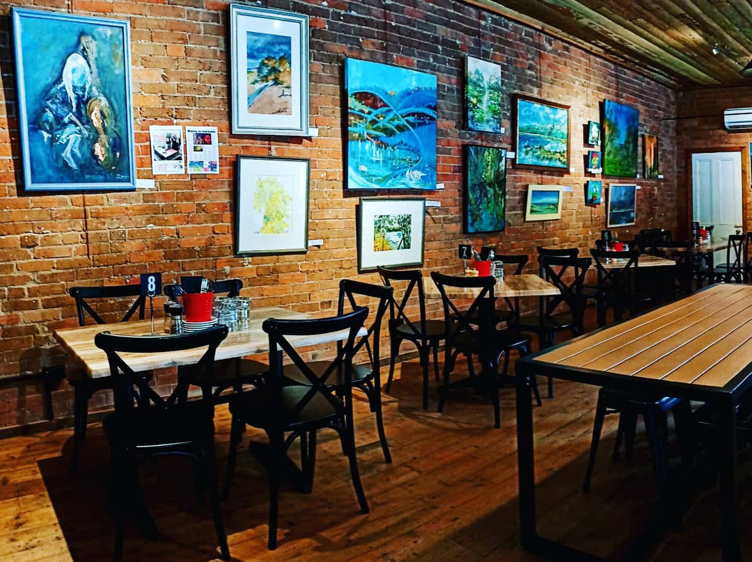 Knowsley餐馆和美食-Heathcote Winery