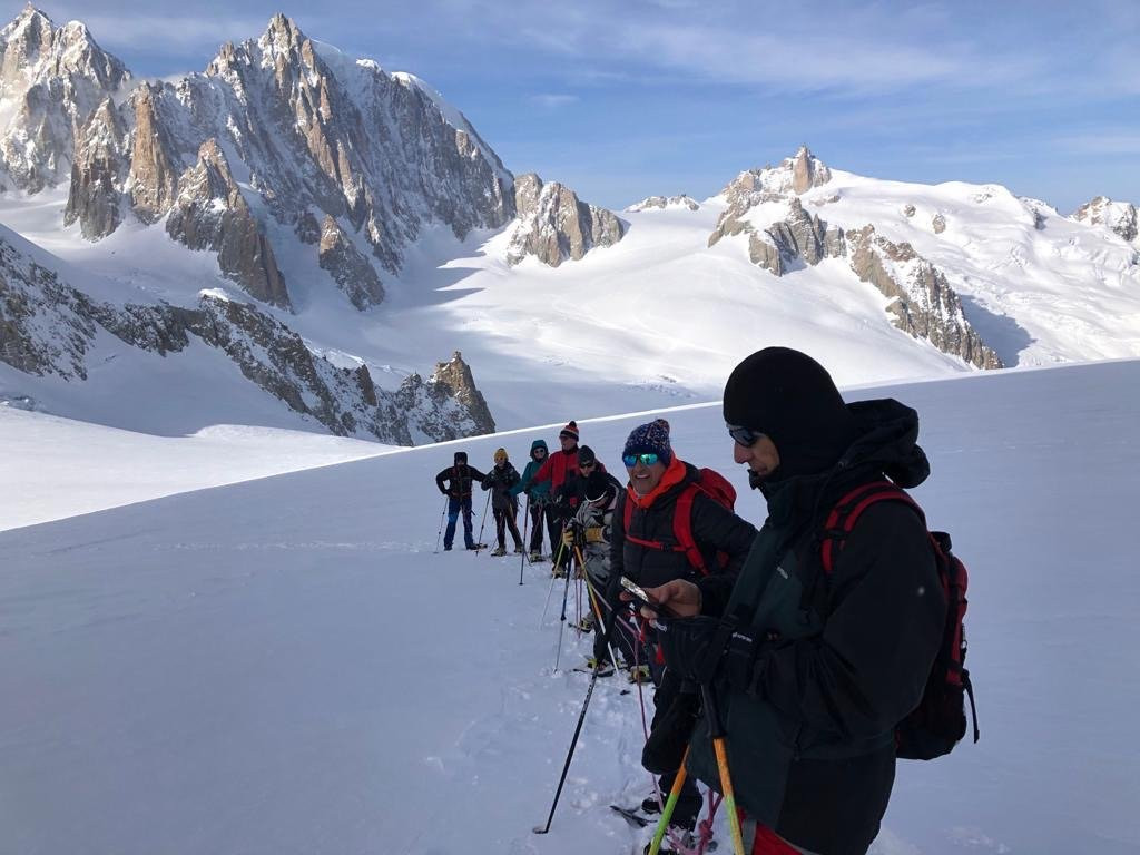 Societa Guide Alpine Courmayeur-库马约尔必去景点