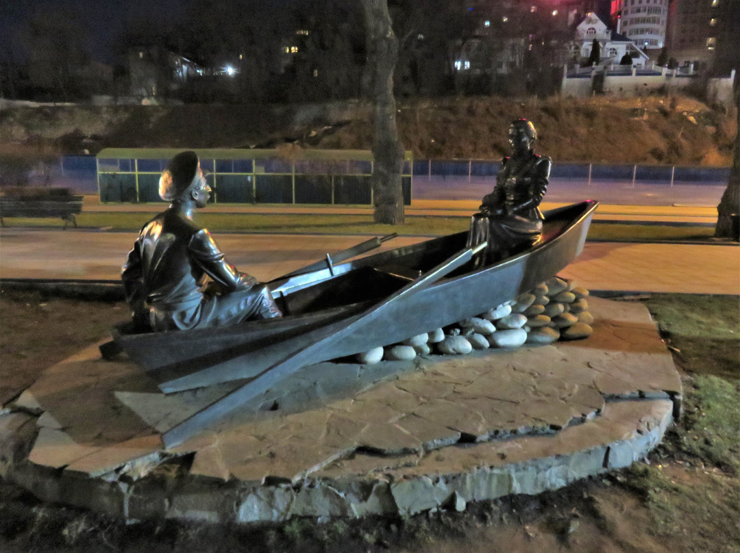The Sculpture Gregory and Aksinya Boat景点图片